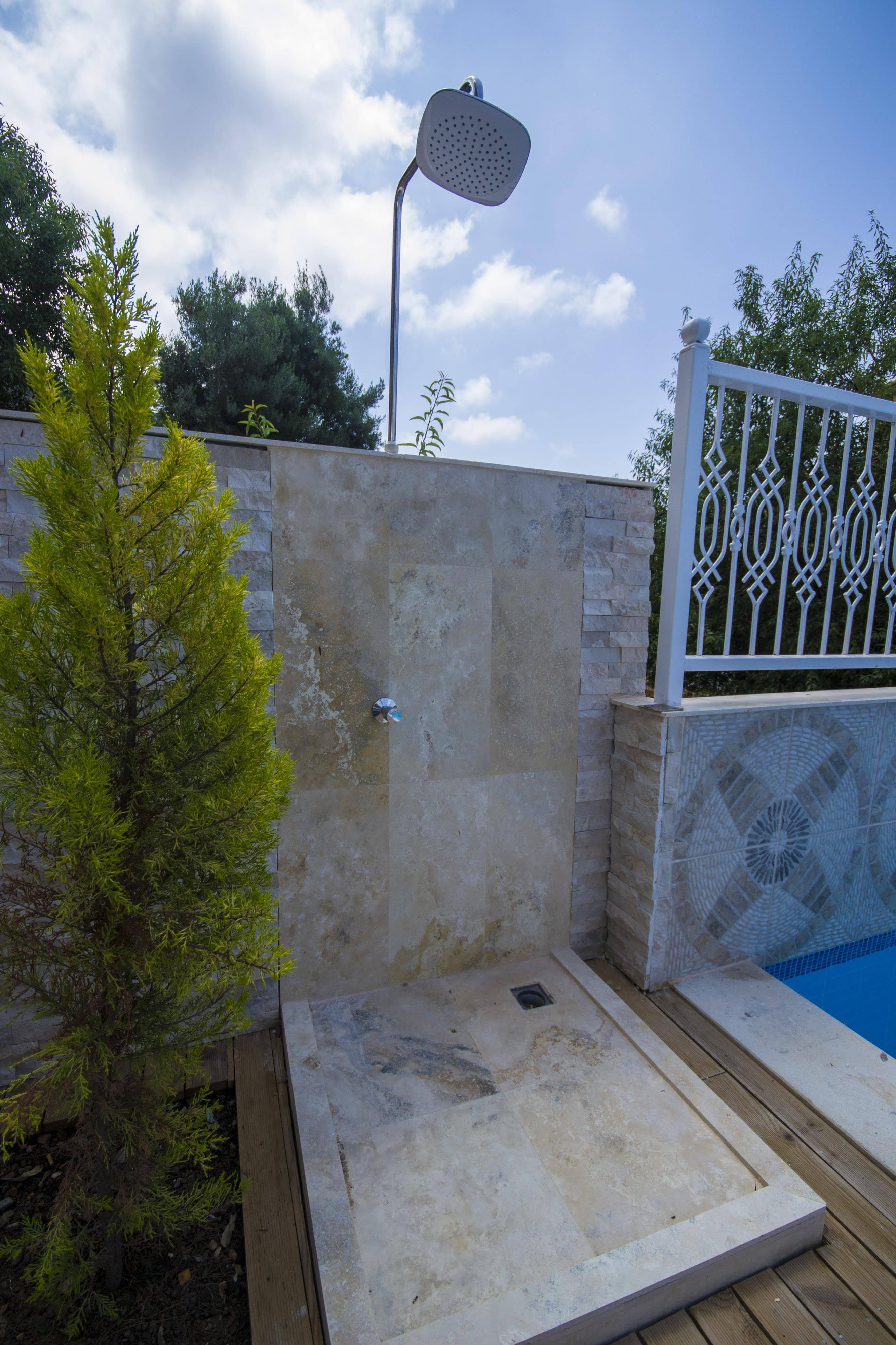 Kelebek Studio Apartments Kalkan Exteriör bild