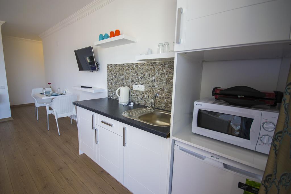 Kelebek Studio Apartments Kalkan Exteriör bild
